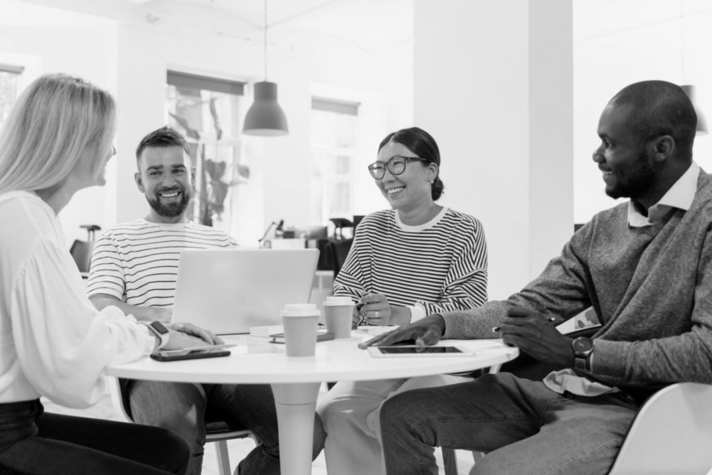 Empresarios aprendiendo gestión financiera